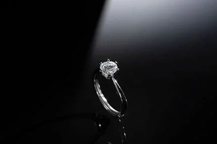 Những Mẫu Nhẫn Kim Cương Đẹp Nhất: Khám Phá Sự Quý Phái Trong Trang Sức