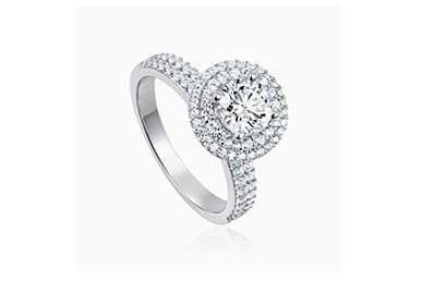 Giá Nhẫn Kim Cương Cầu Hôn – Bí Mật Của Sự Lãng Mạn
