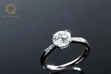 Khám Phá Thế Giới Nhẫn Kim Cương Giá 100 Triệu