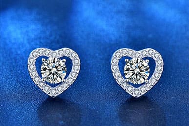 Bông Tai Kim Cương Trái Tim: Sự Lựa Chọn Hoàn Hảo Cho Sự Lãng Mạn